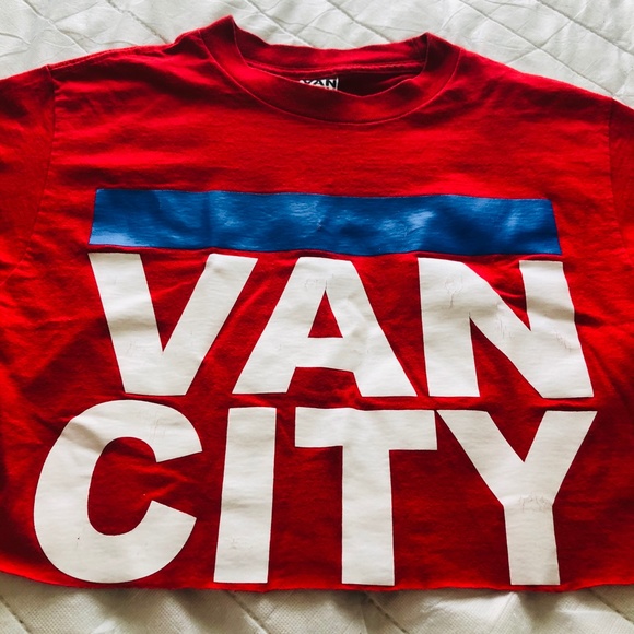 VANCITY Crop T - Picture 2 of 4